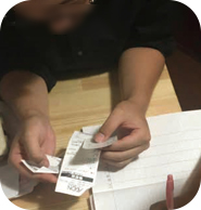 おこづかい帳作成を通して金銭管理のお手伝いもしています。（希望者のみ）※金銭を直接お預かりする事はしておりません。